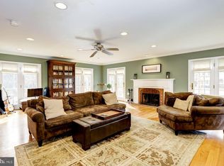 909 Kingston Rd, Baltimore, MD 21212