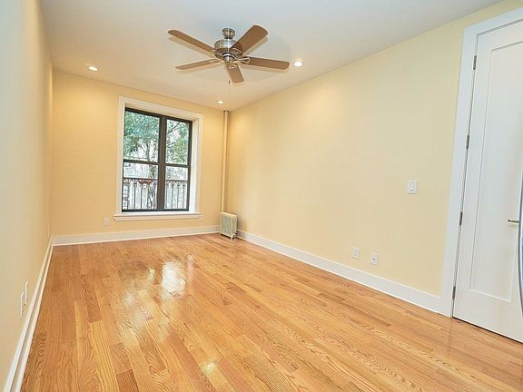 5th image of 580 W 172nd St #2G