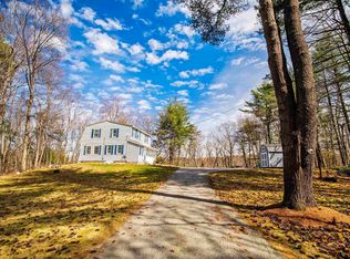 31 Leonard Ave, Hooksett, NH 03106