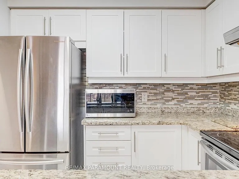 25 Kingsbridge Garden Cir #616 — Photo 13
