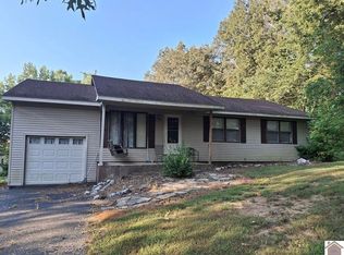 2140 Krebs Station Rd, Paducah, KY 42003