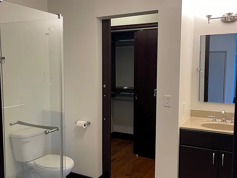 100 Walnut St #402 — Photo 2
