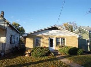 1016 Solfisburg Ave, Aurora, IL 60505