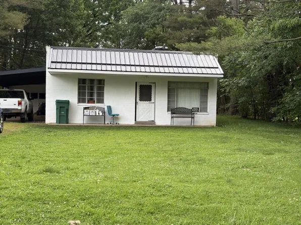 6730 McCoppin Mill Rd, Hillsboro, OH 45133