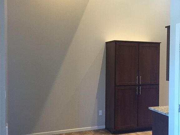 3rd image of 8315 SE Brooklyn St Unit 302