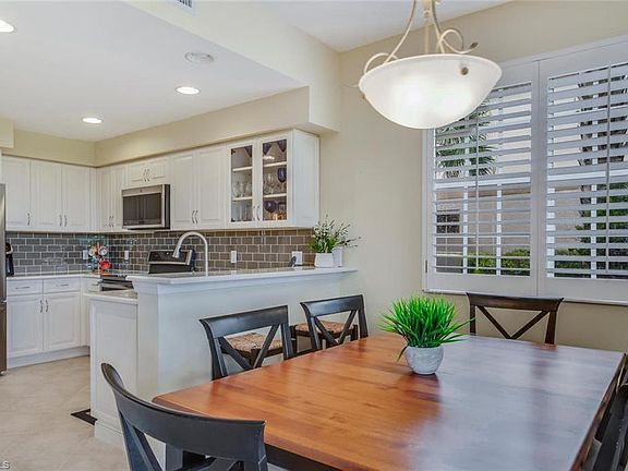 4th image of 10462 Autumn Breeze Dr APT 101