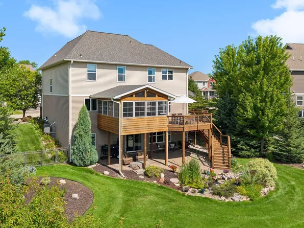 2545 Heron Ln, Victoria, MN 55386