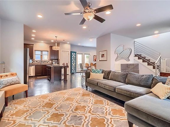 5th image of 900 Capitol Ct