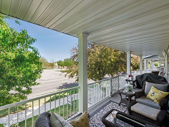 5th image of 2898 Clover Ridge Dr