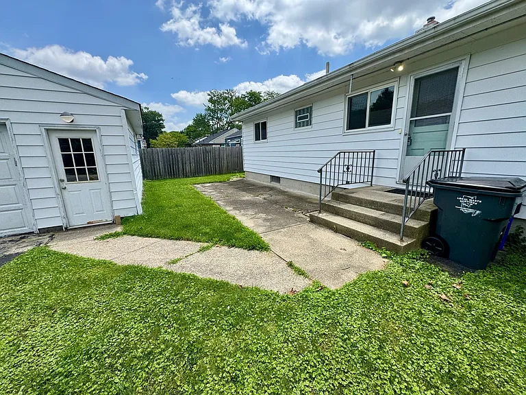 2562 Bristol Rd — Photo 41