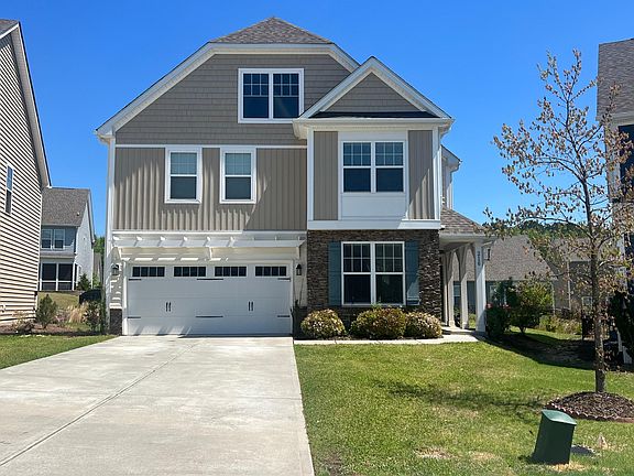 2nd image of 216 Pepperwood Way