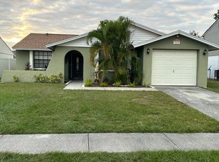 7019 Monterron Ln, Tampa, FL 33625