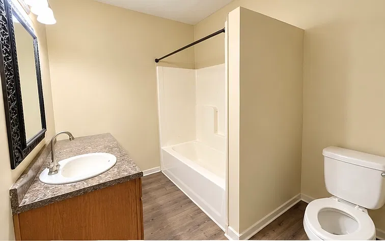 3 bed, 1682 sqft, $1,100 — Photo 4