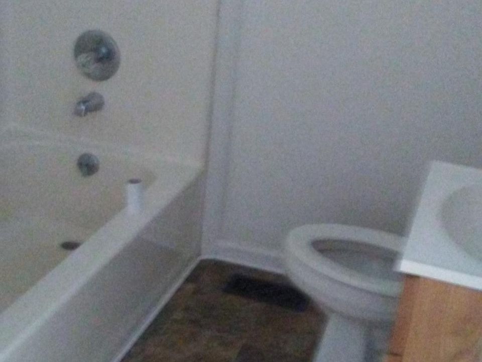 2nd image of 202 W Raymond St