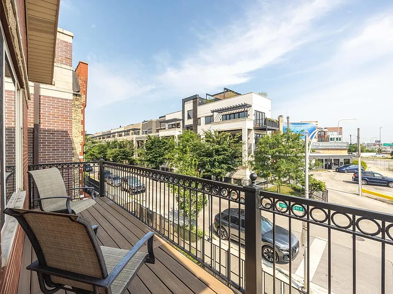1333 W Walton St #2 — Photo 34