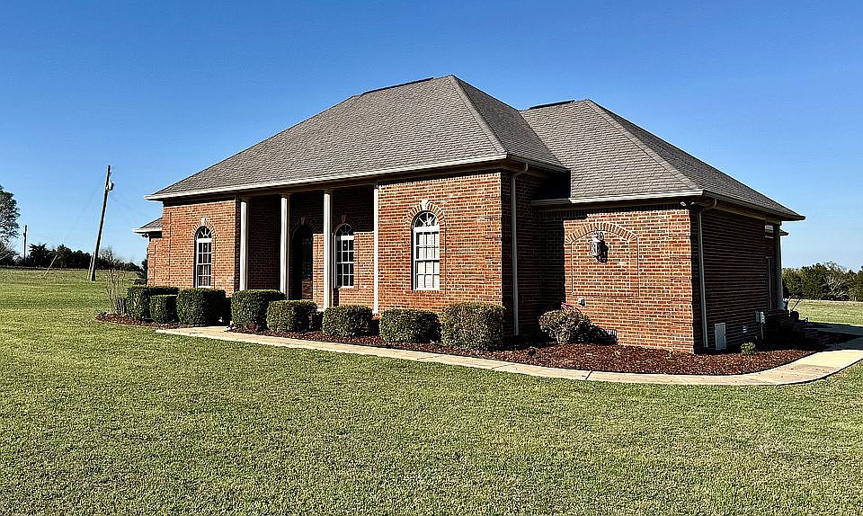 1st image of 106 Maple St