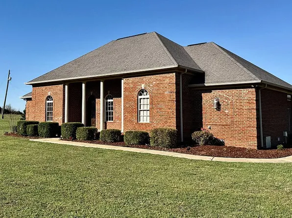 106 Maple St, Gallion, AL 36742