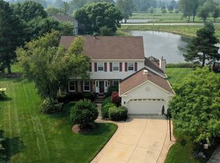 310 Lakeview Ct, Buffalo Grove, IL 60089