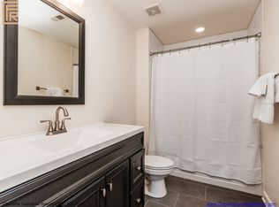 718 Trade St #813, Charlotte, NC 28202