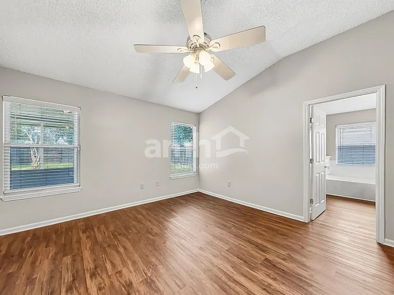 2708 Secret Harbor Dr — Photo 9
