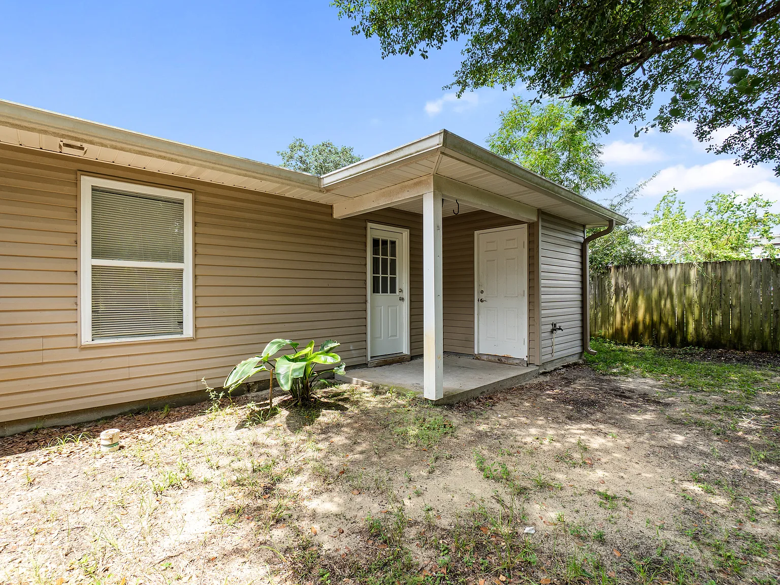 2 bed, 1.5 bath, 800 sqft, $1,450 — Photo 3