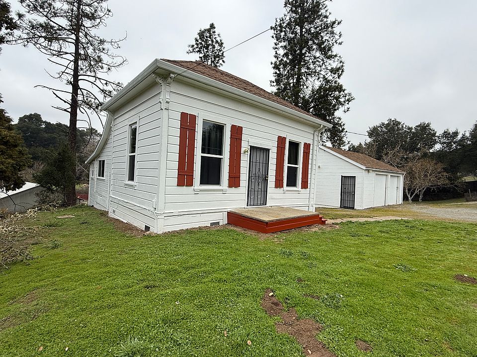 Charming Single family home!