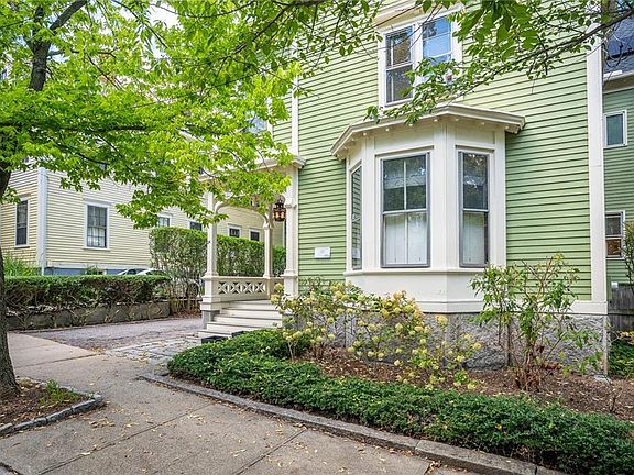 3rd image of 24 Barnes St