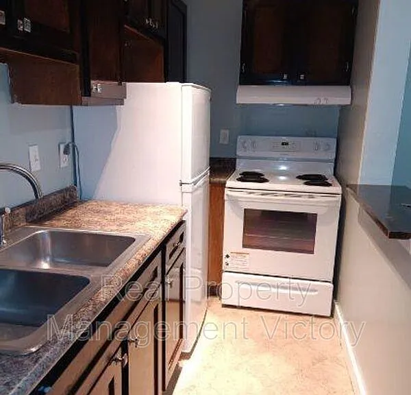 1171 16th Ave S #T — Photo 4