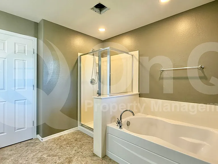 15928 N 22nd Ln — Photo 19