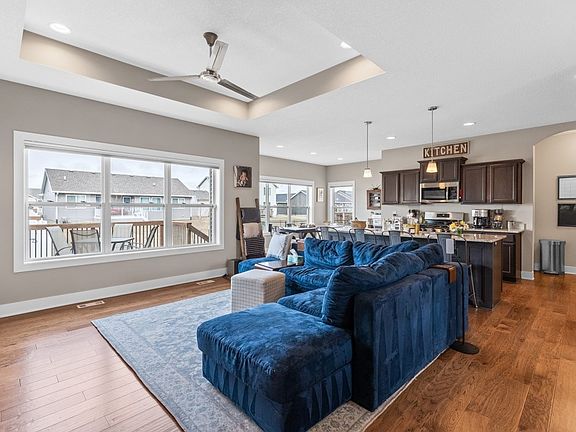 3rd image of 112 Summit Cir NW