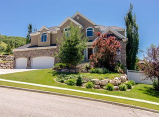 4464 Oxford Way, Bountiful, UT 84010