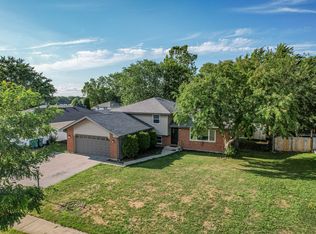 3917 Jonathan Simpson Dr, Joliet, IL 60431