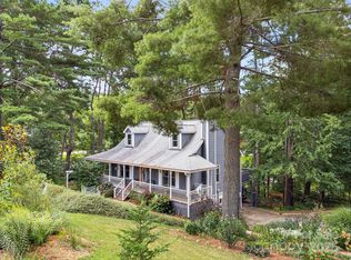 127 Forest Lake Dr, Asheville, NC 28803