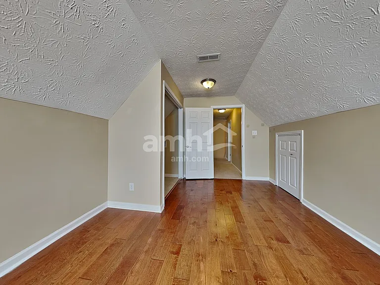 8317 Mecklenburg Ct — Photo 19