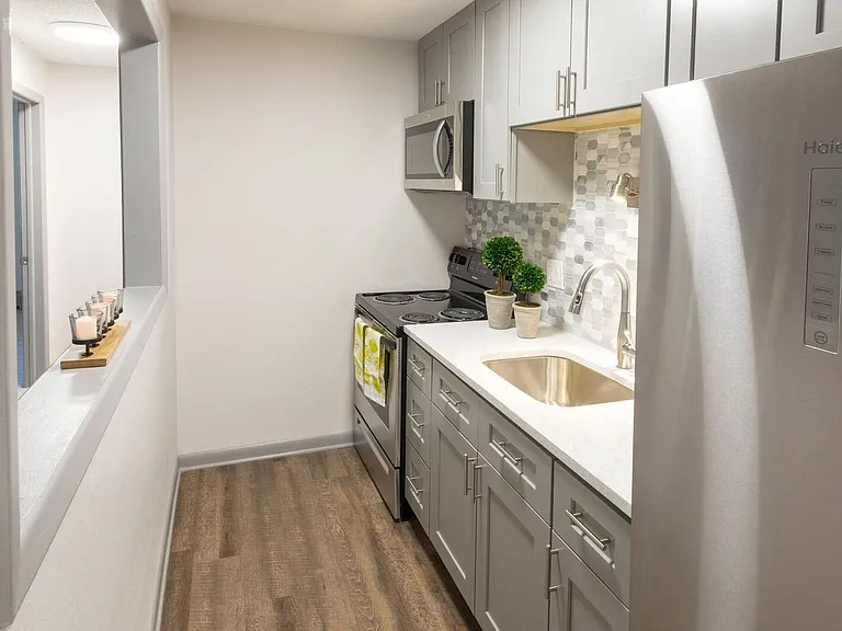 Windsong Apartments — Photo 4