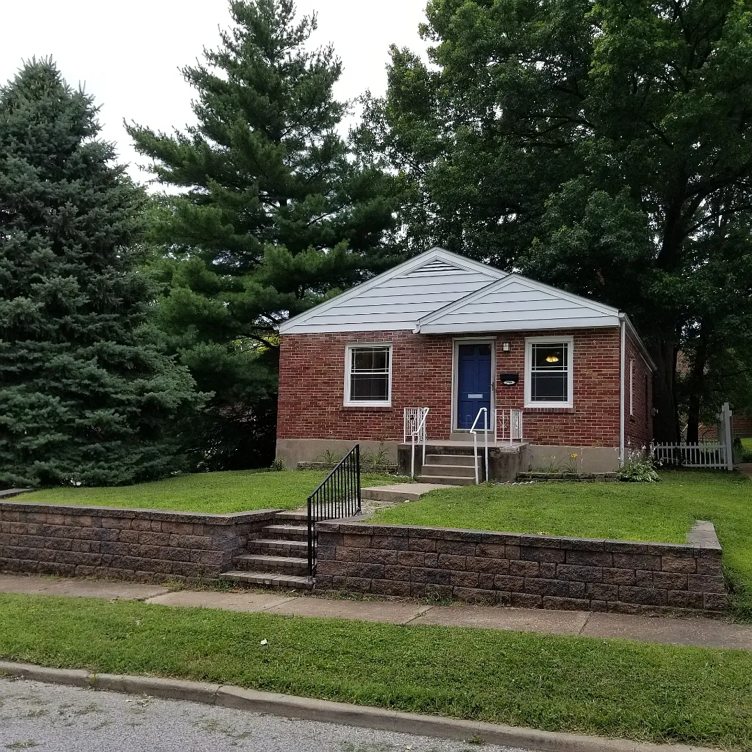 7755 Snowden Ave photo 1