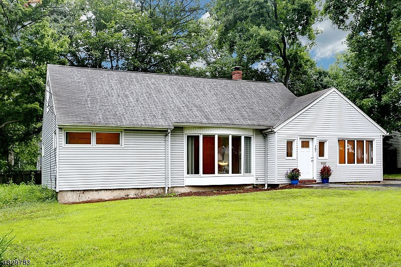 107 Harding Rd, Wyckoff, NJ 07481 Zillow