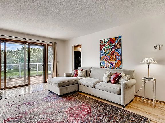 3rd image of 11125 Carver Ct