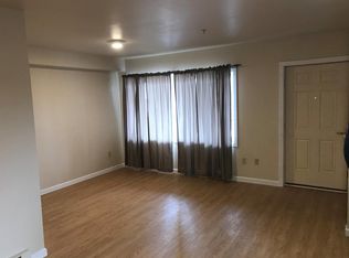 75 Knox St APT 3, Thomaston, ME 04861