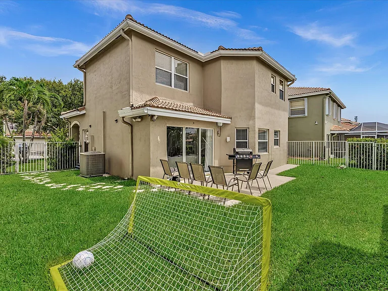 7145 Crescent Creek Way — Photo 21