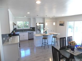 6125 Manton Ave, Woodland Hills, CA 91367