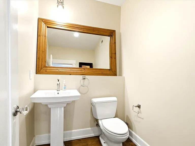 1418 E Federal Way — Photo 35