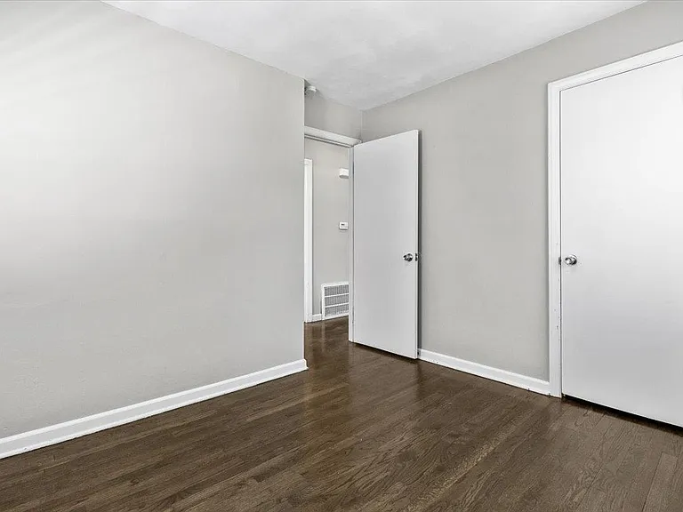 8023 Garfield Ave — Photo 16