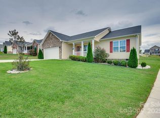 1369 Landsdowne Dr, Conover, NC 28613