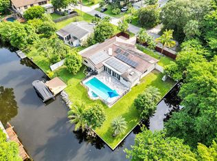 2025 SW 28th Ave, Fort Lauderdale, FL 33312