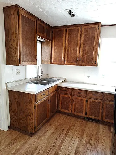 200 W Mill St Photo 1