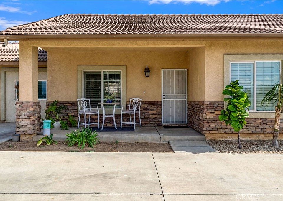 1st image of 288 Carlin Ln
