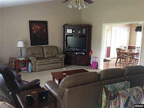 3rd image of 2118 Valley Dr