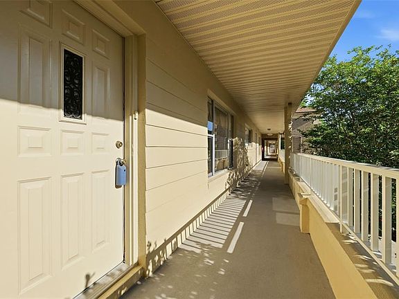 4th image of 2192 Swedish Dr APT 26