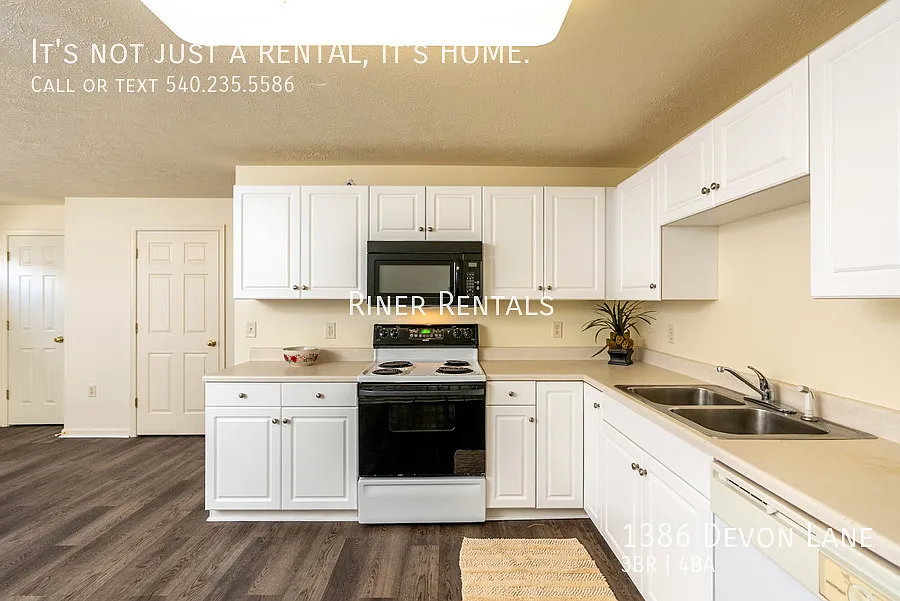 3 bed, 3.5 bath, $1,995 — Photo 4